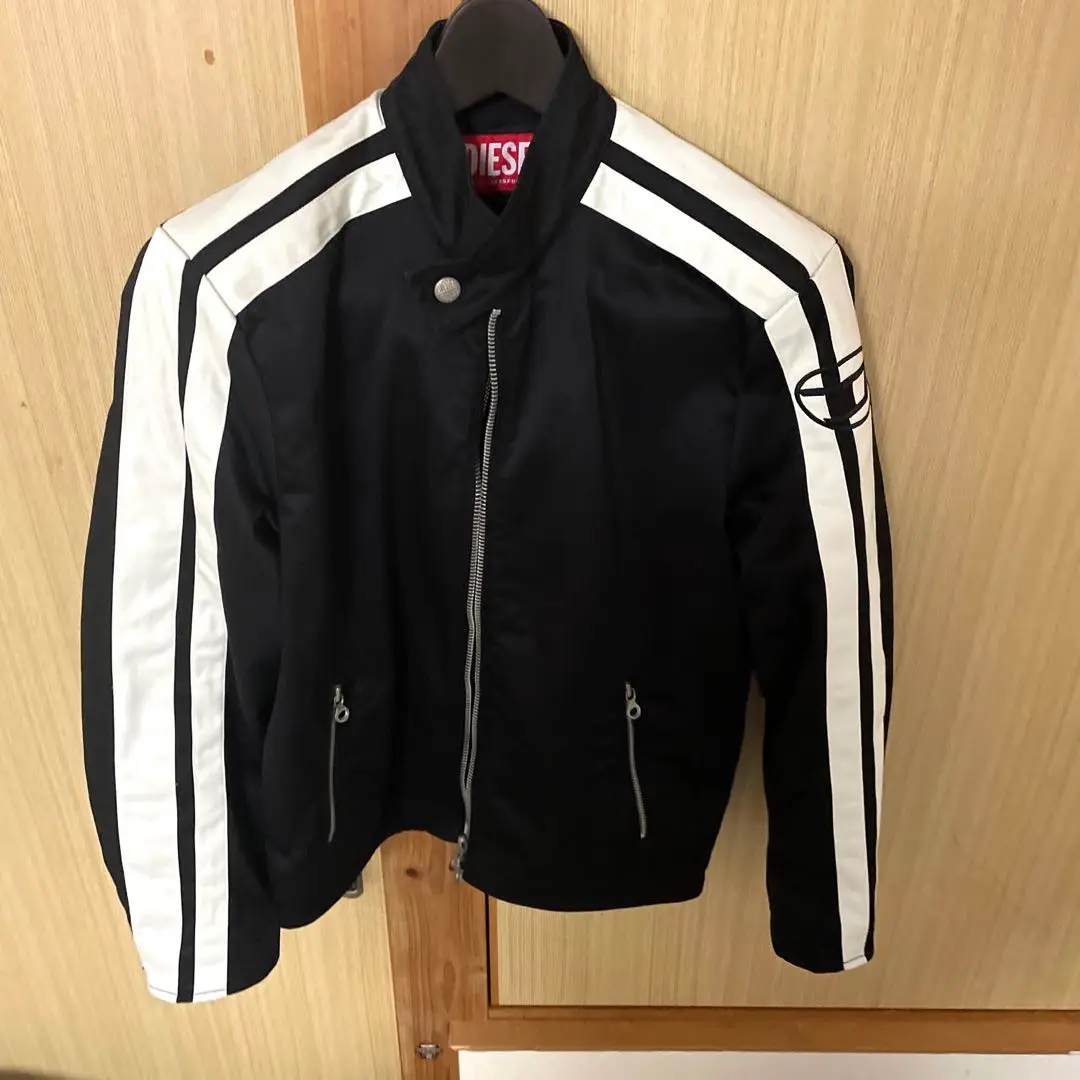 ディーゼル　Diesel J-Beck ライダースジャケット M ジョングク着用 Men's Biker jacket in padded cotton with bands | Multicolor