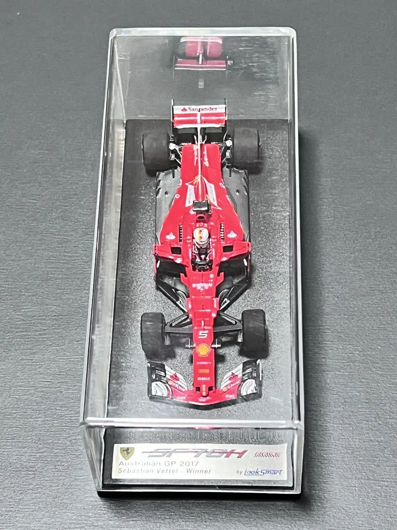 ルックスマート フェラーリ1/43 SF71H セバスチャン・ベッテル ルックスマート 1／43 SF71-H 2018セバスチャン・ベッテル