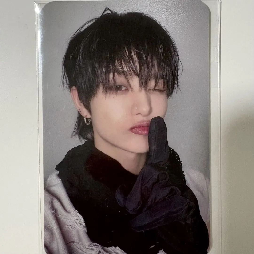 Thumbnail of TREASURE Jihoon trading card