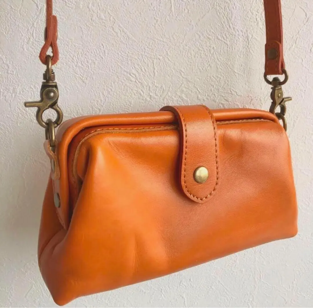 Thumbnail of Genuine Leather, Vegetable-Tanned Leather, Handmade, Kiss-lock, Pochette, Shoulder Bag