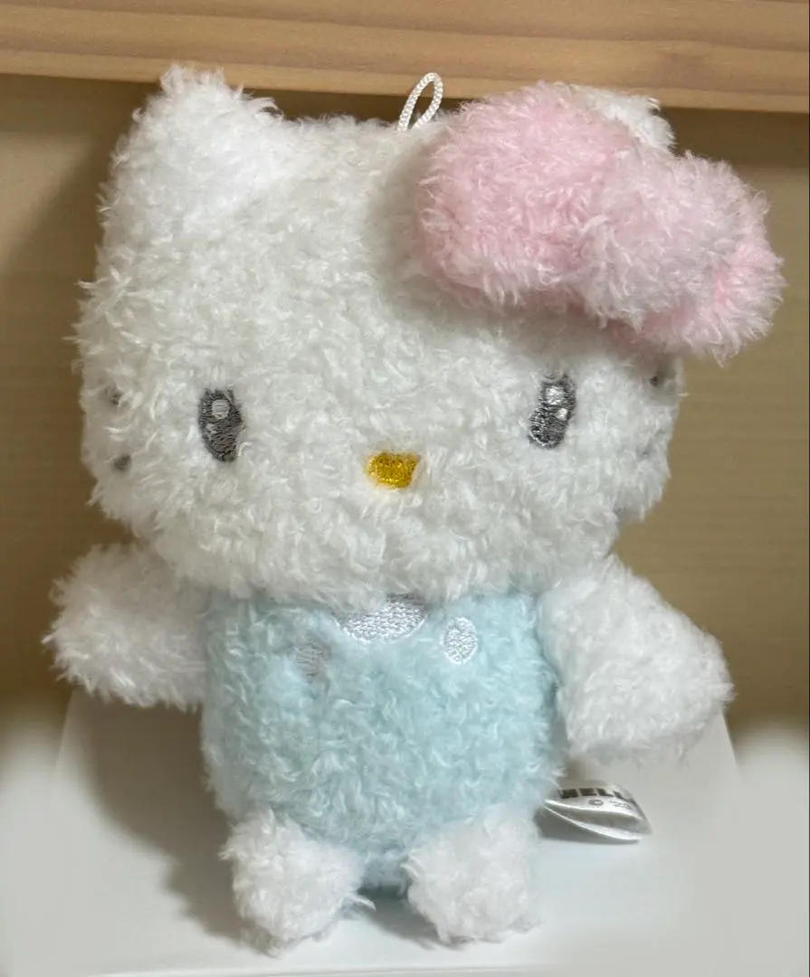 Thumbnail of Fluffy Glowing Ball Chain Mascot: Hello Kitty