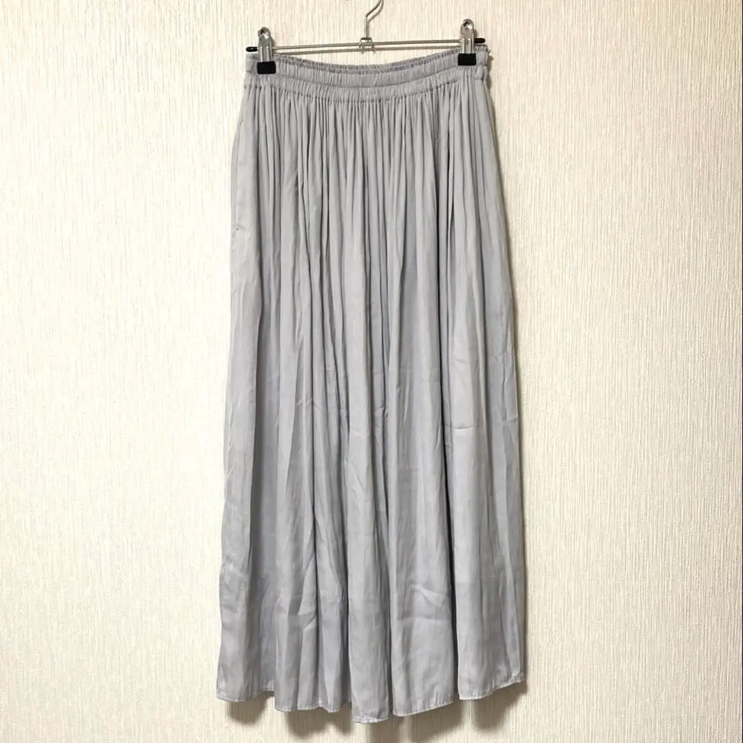 Thumbnail of Gray flared skirt, elastic waist