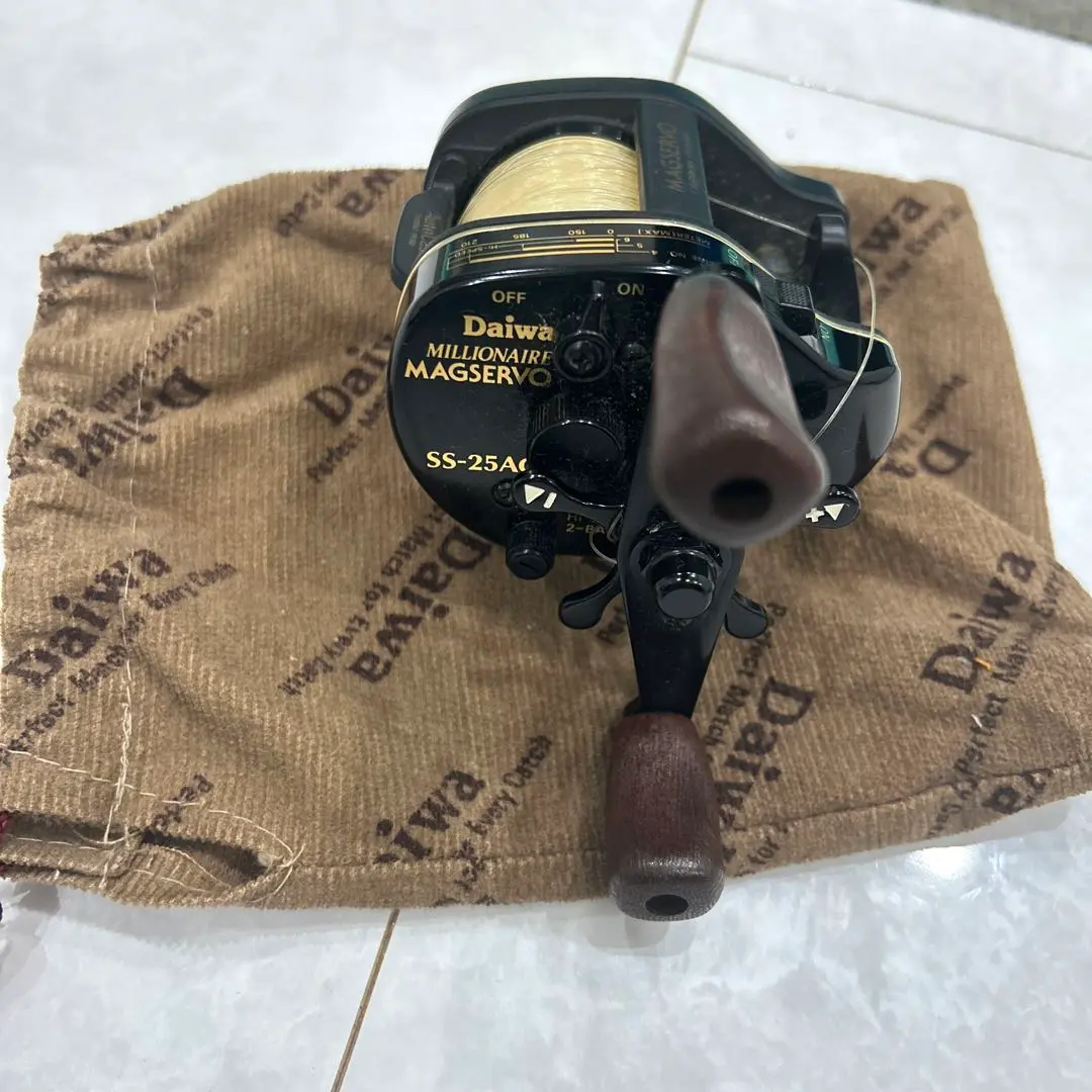 S167 ダイワ　ミリオネアMAGSERVO SS-25AC 美品です。 Amazon.co.jp: ダイワ ミリオネア マグサーボ SS-25AC