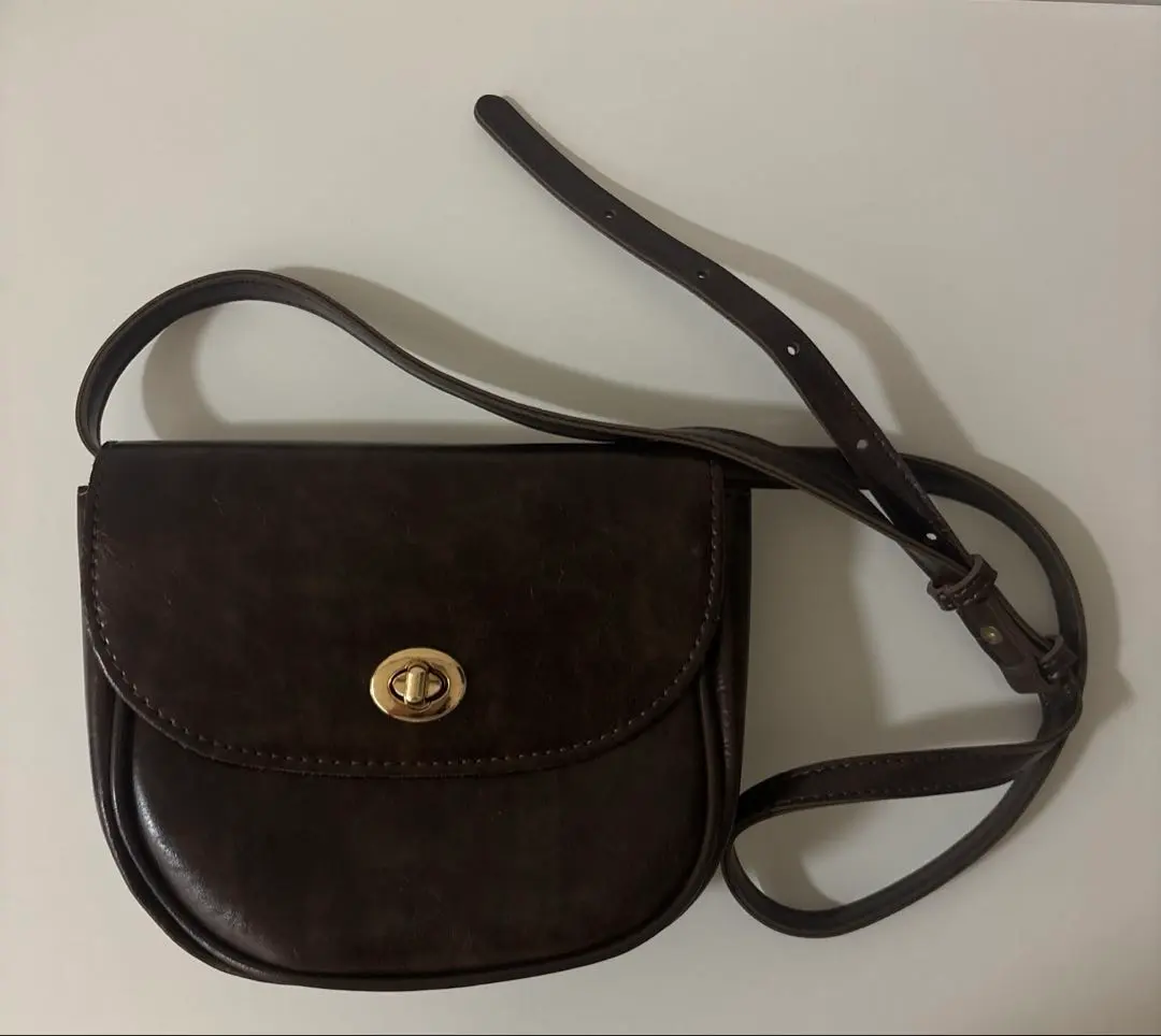 SHEIN 肩背包 的縮圖