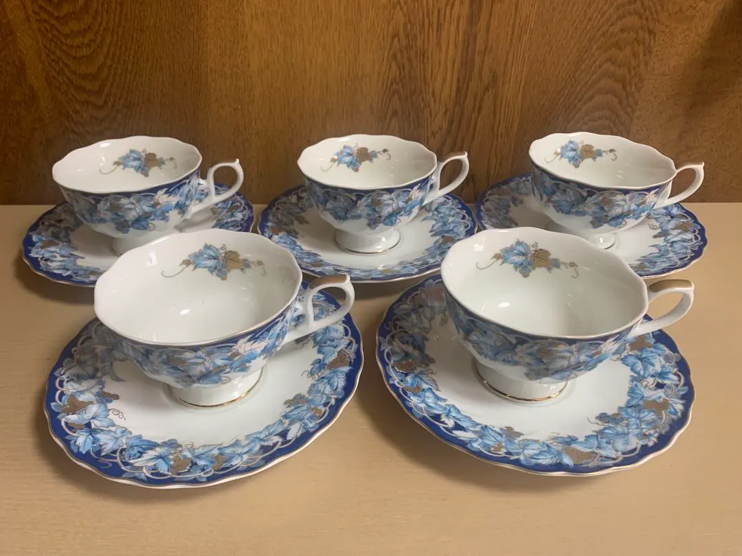 HOYA / ホー雅 White Thadow 杯子&茶碟 5客 的縮圖