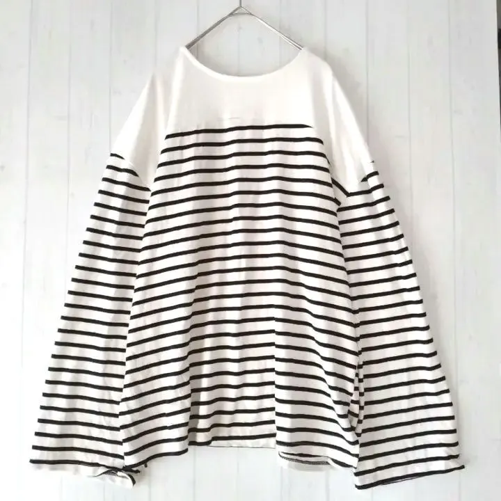 Thumbnail of Bab Front and Back 2-Way Border Big Silhouette Top