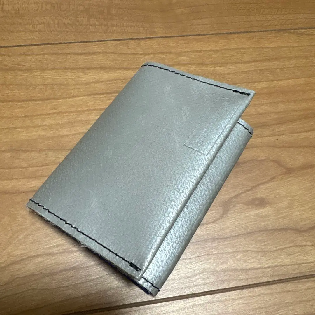 FREITAG レザー三つ折り財布 黒とベージュ レザー 三つ折り財布 – 林五オンラインストア