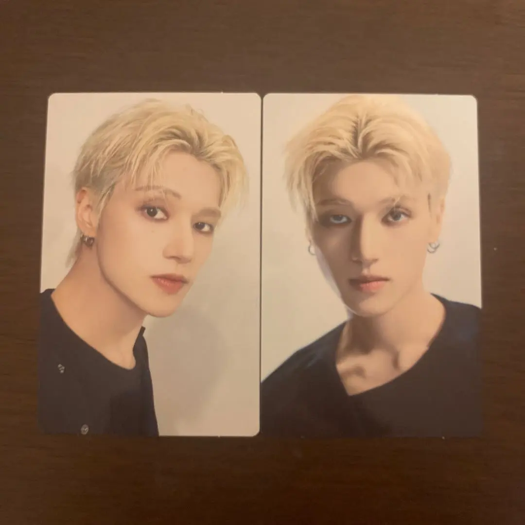 ATEEZ 禹英 小卡 ashes to light 2張套裝 的縮圖