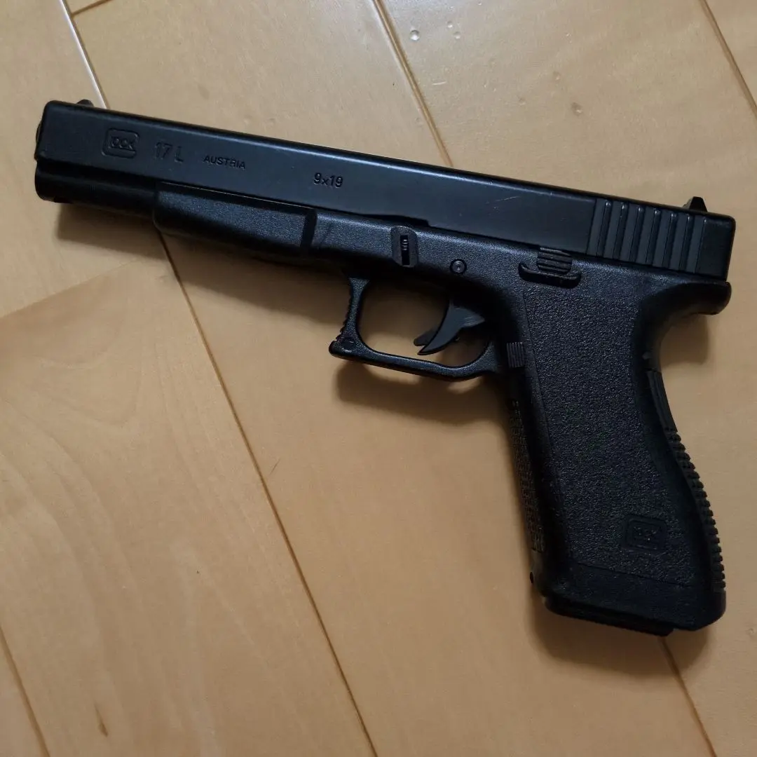 東京マルイGlock 17 3rdジェネレーション　一応ジャンク品　動作確認済み 2025年最新】グロック17 マルイ ジャンクの人気アイテム - メルカリ