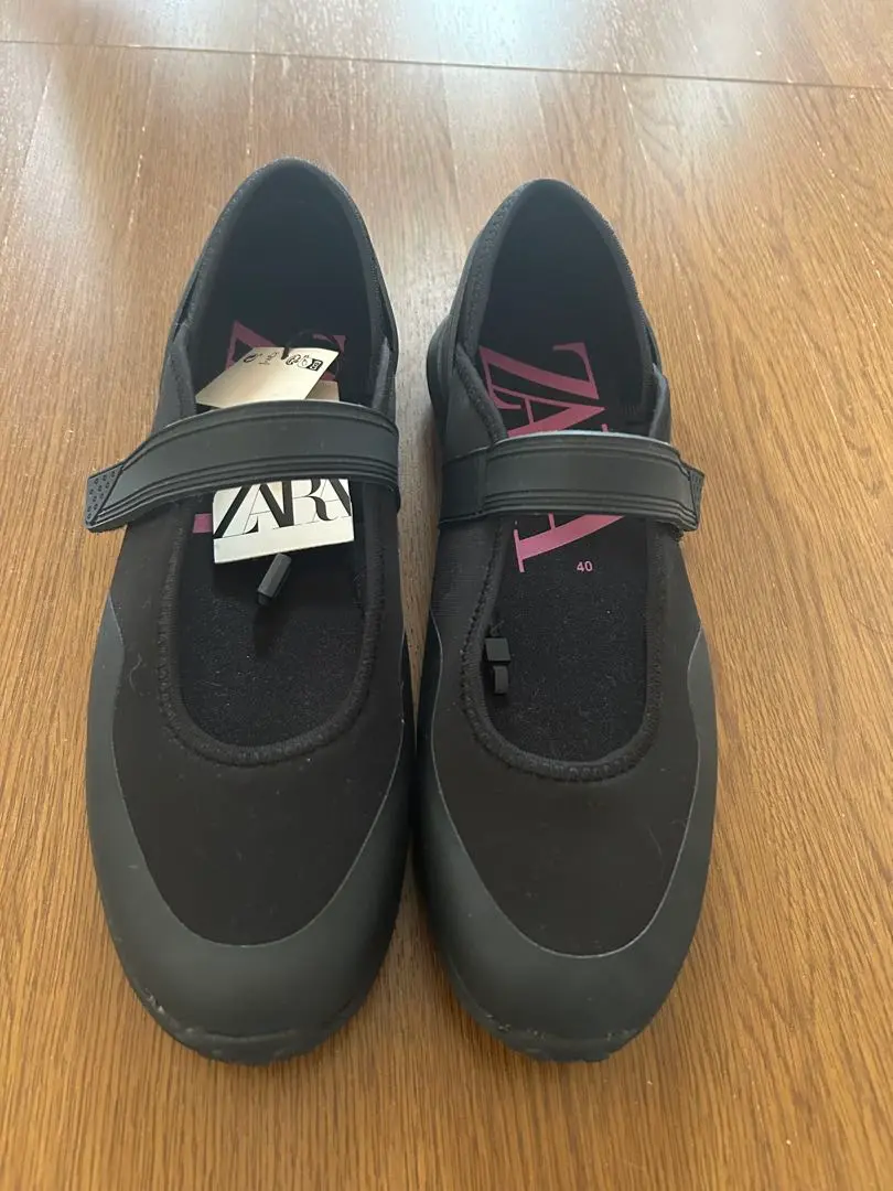 すぐ届く☆国内発【ZARA】バレエフラットスニーカー (ZARA