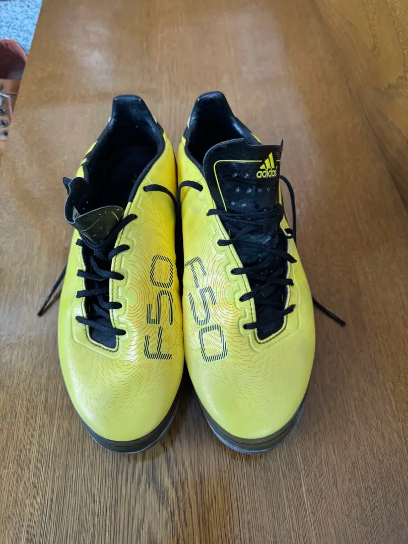 激レア サッカー フットサル アディダス F30TRX アディゼロ アディダス】サッカースパイク アディゼロ F30 TRX HG（オレンジ