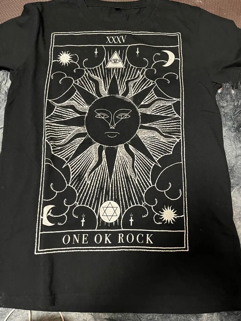 ONE OK ROCK 演唱會 T恤 尺寸L 的縮圖