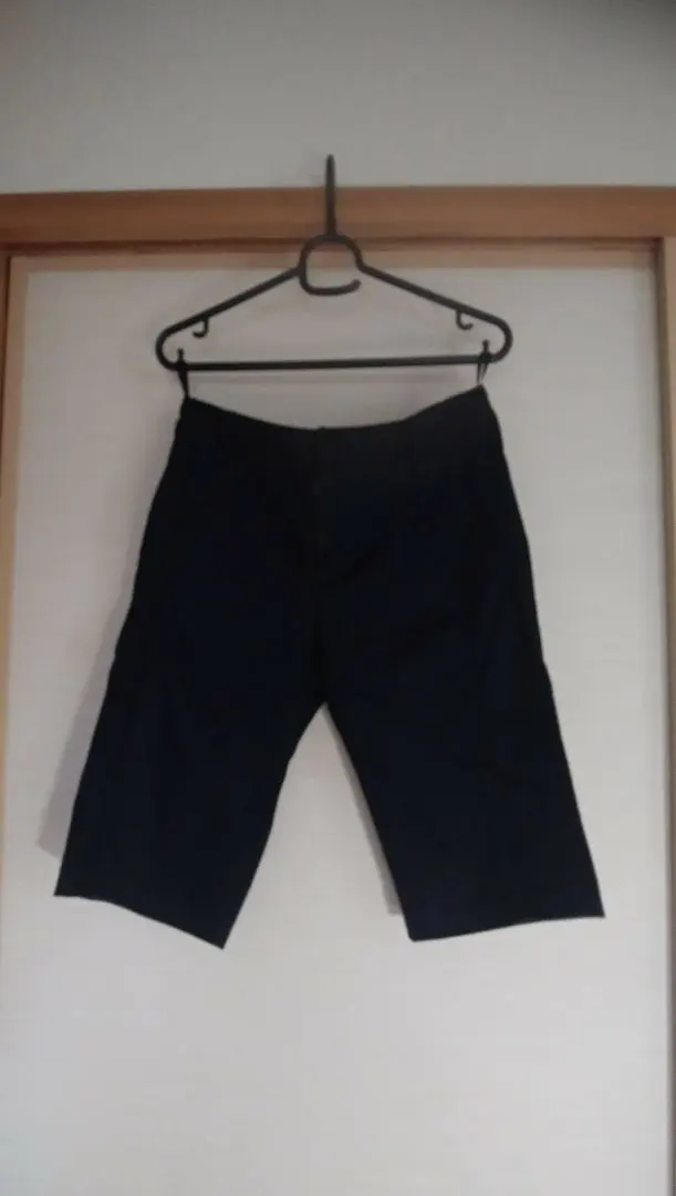 Thumbnail of a.r.a. half pants