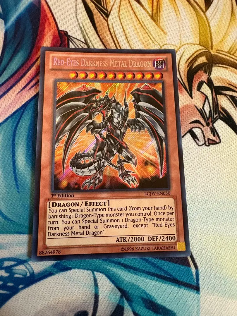 遊戯王 - レッドアイズ・ダークネスメタルドラゴン　スリーブ　70枚　未開封　公式　アジア スリーブ『レッドアイズダークネスメタルドラゴン』70枚入り