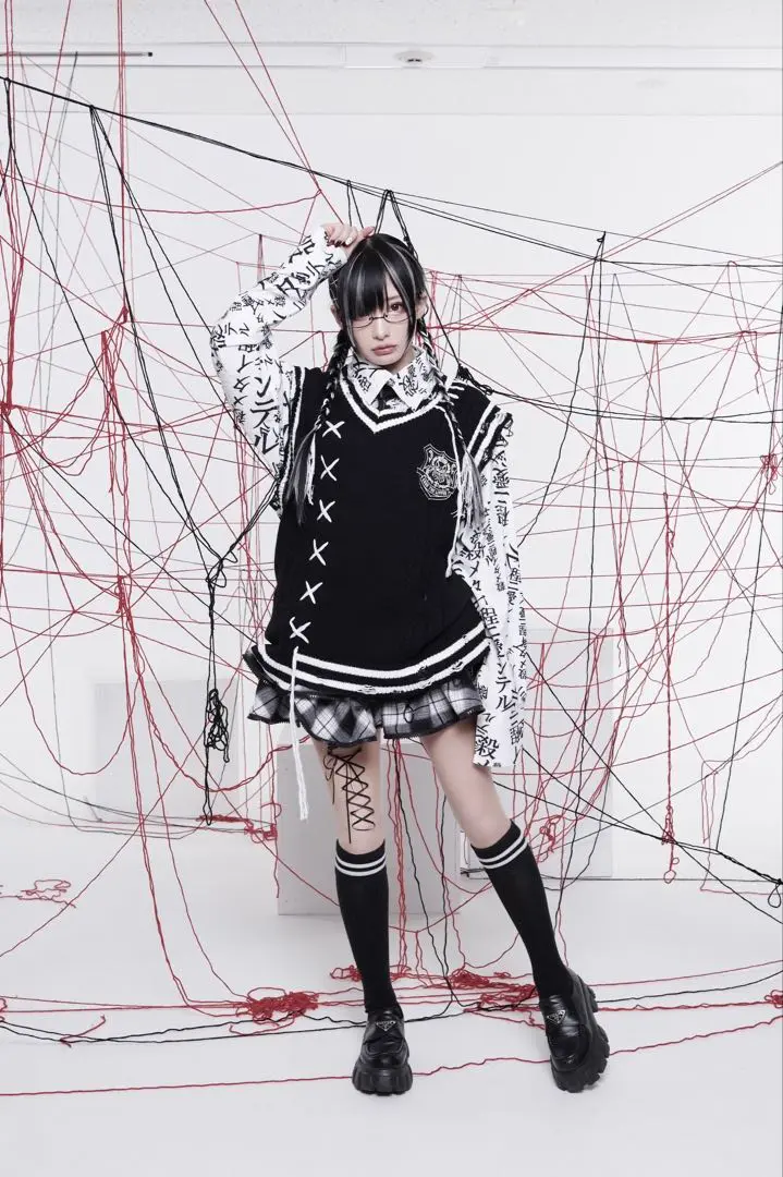 Grrr the Lipper 悪魔NOジップスカート ガルル 地雷系 Grrr the Lipper【ガルルザリッパー】悪魔NO⁉️ジップスカート