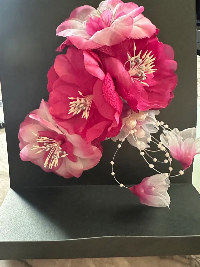 Thumbnail of Yukata, kimono, Japanese accessories, hair ornaments, pink