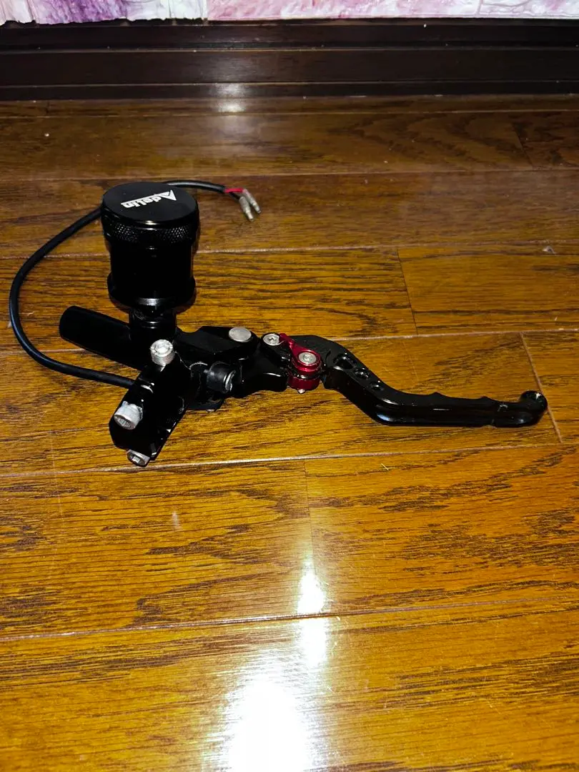 【即日発送】ADELIN アデリンブレーキマスターシリンダー  左右 ワンオフ 51pEy5Fp2KL._UF350,350_QL50_.jpg