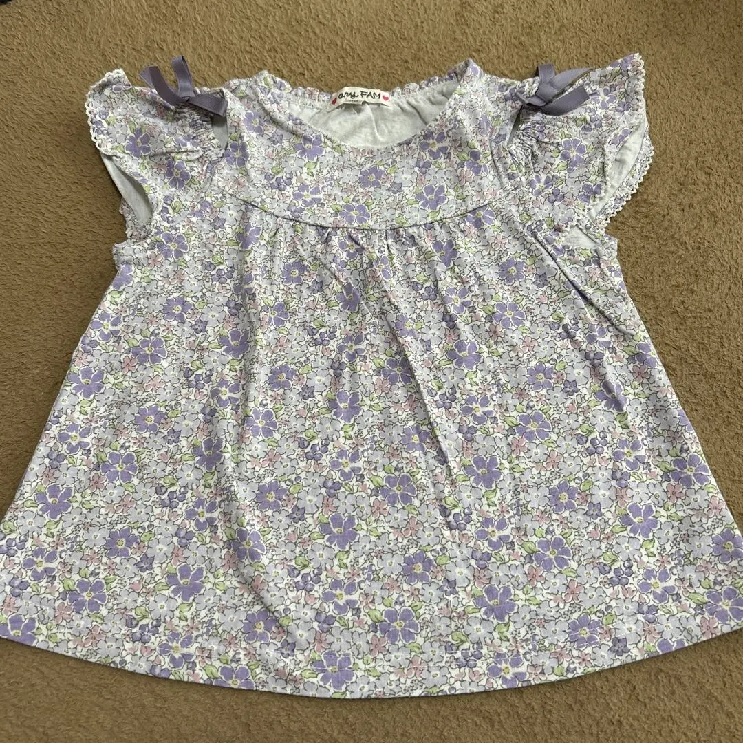 Thumbnail of anyFAM Off-the-shoulder T-shirt 100110