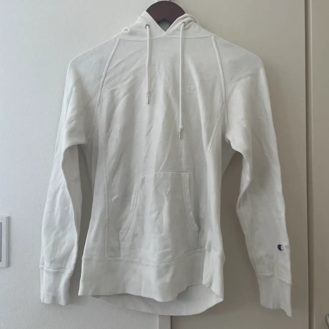 Champion 冠軍 上衣 長袖連帽衫 帶帽衫 免運費！ 的縮圖