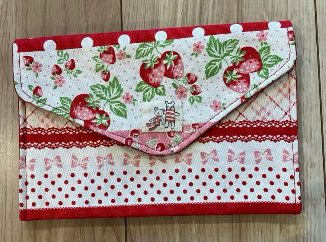 Thumbnail of Handmade Strawberry Pattern Envelope-style Multi-case