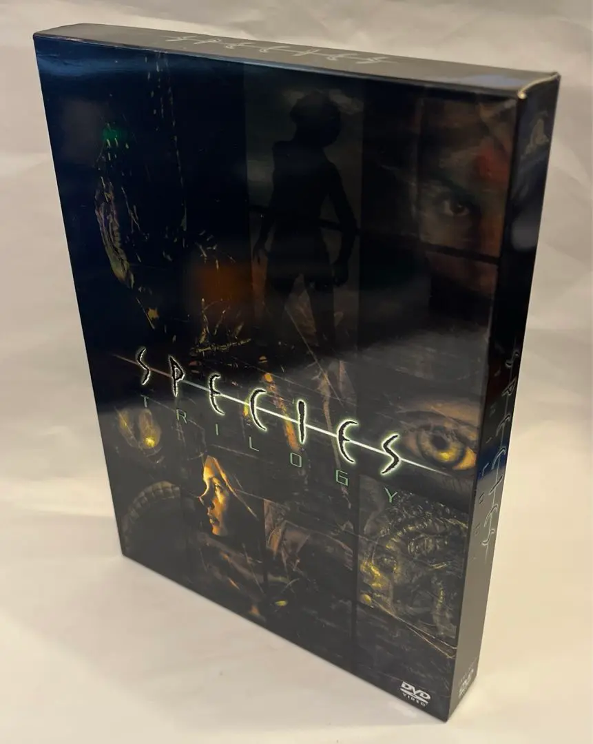 OnOFF DVD　スピーシーズ　トリロジー（フィギュア付）世界初 2025年最新】スピーシーズ トリロジー の人気アイテム - メルカリ