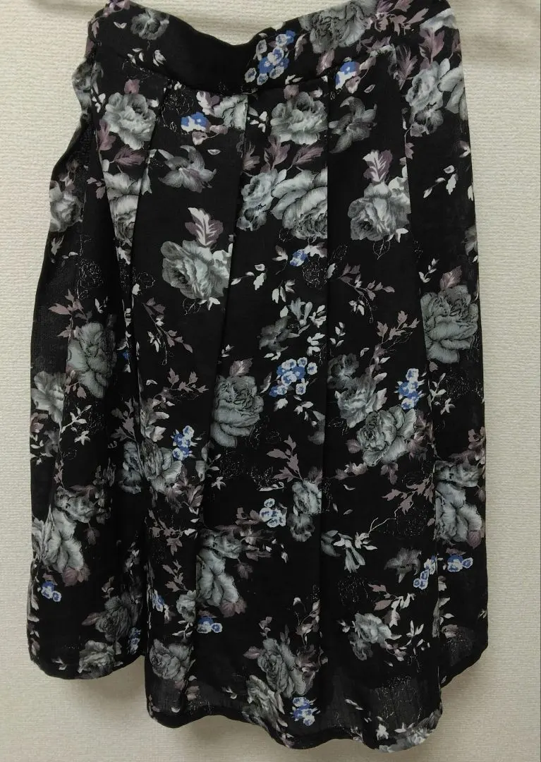 Thumbnail of Floral flare skirt, black