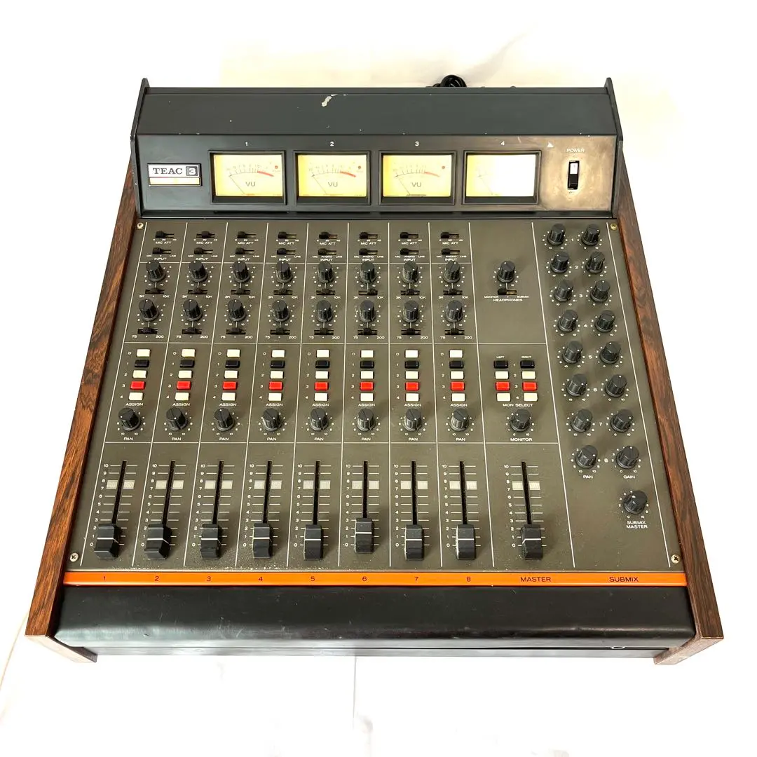 【送料込み】TEAC TASCAM 8chオーディオミキサー MODEL 3 TEAC3 M-3 TASCAM 8ch AUDIO MIXER オーディオミキサー 音響 8