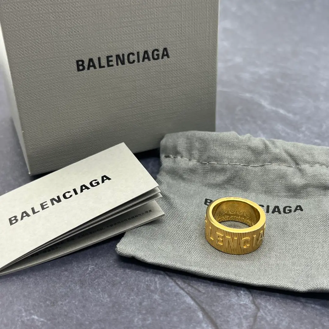 バレンシアガ ゴールドリング BALENCIAGA バレンシアガ リング BB SIGNET 674538-TZ99G-0705
