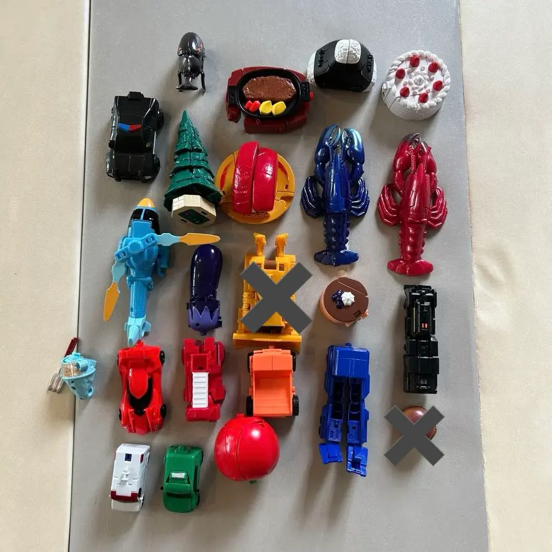 ユニトロボーン25体+ ウタゾー+モスバーガーおまけ ユニトロボーン25体+ ウタゾー+モスバーガーおまけ Mos Burger x