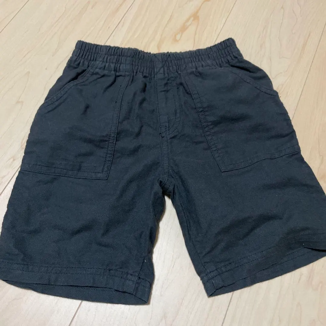 Thumbnail of Black half pants with pockets