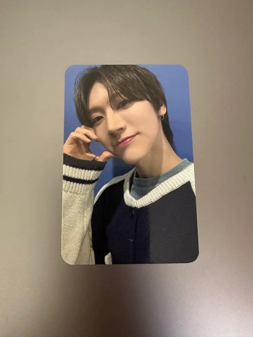 Thumbnail of Ten trading card