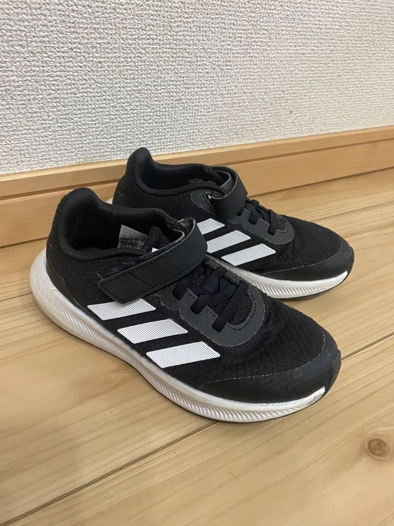 Thumbnail of Adidas black and white sneakers, 19cm