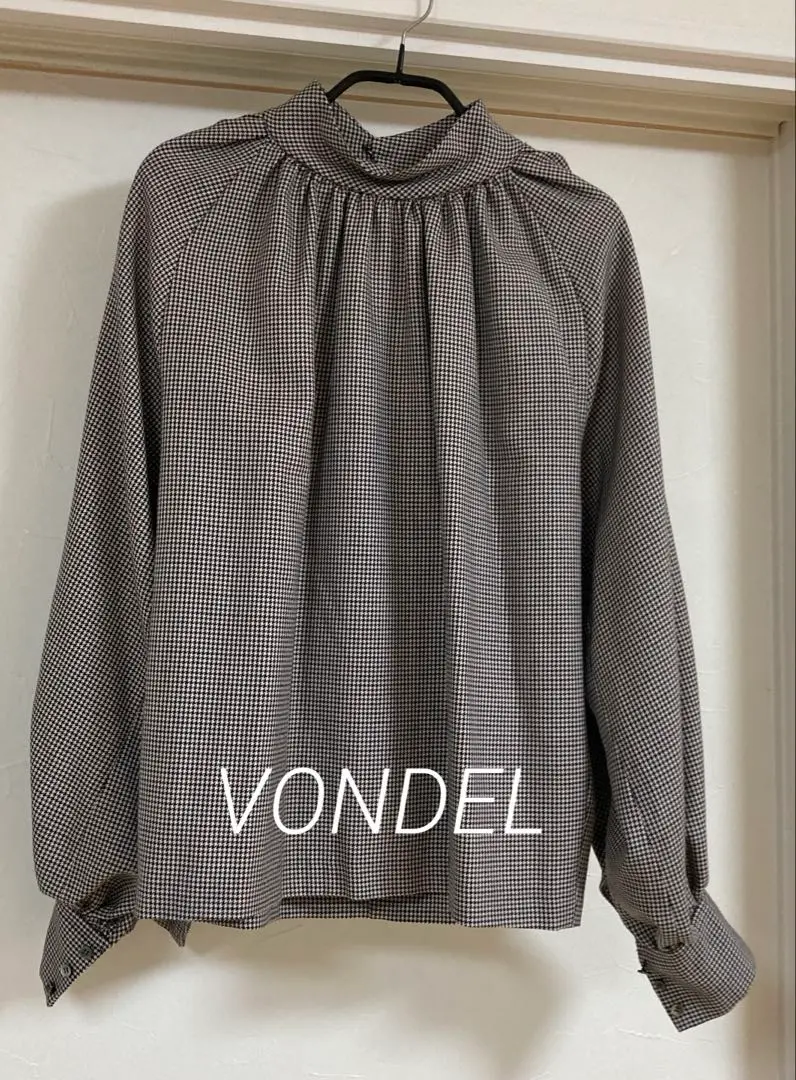 最終お値下げ⭐︎VONDEL*フォンデル*スタンドカラーブラウス