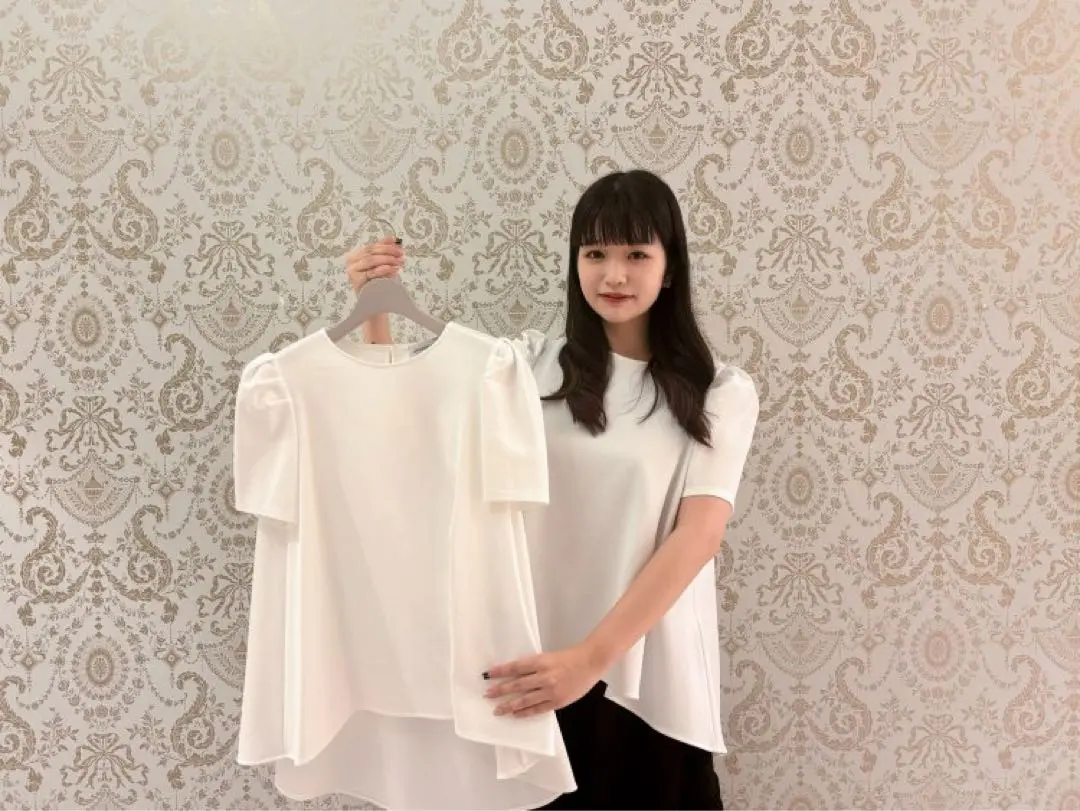 2025年最新】タックパフスリーブフレアカットソー アベニールの