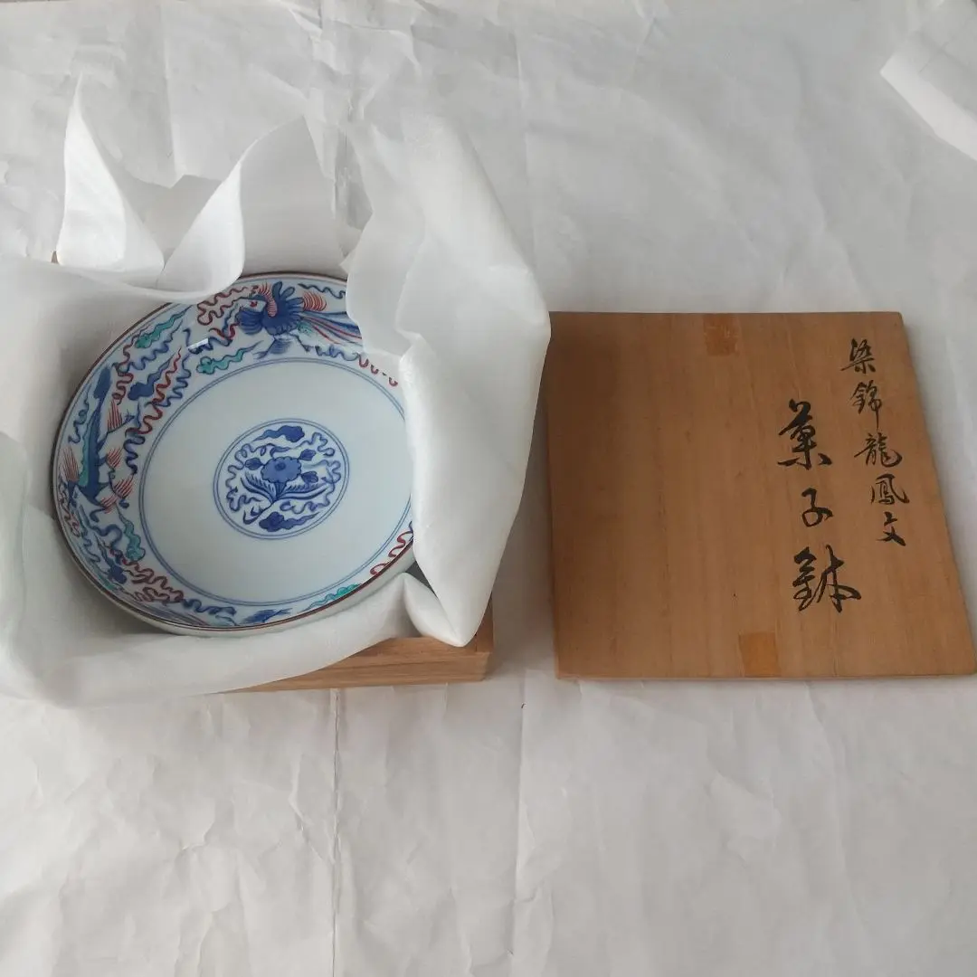 1892 宮内庁御用達『十四代 辻常陸』　辻製　染付兎文　変形皿　5客 Yahoo!オークション -「十四代辻常陸」の落札相場・落札価格