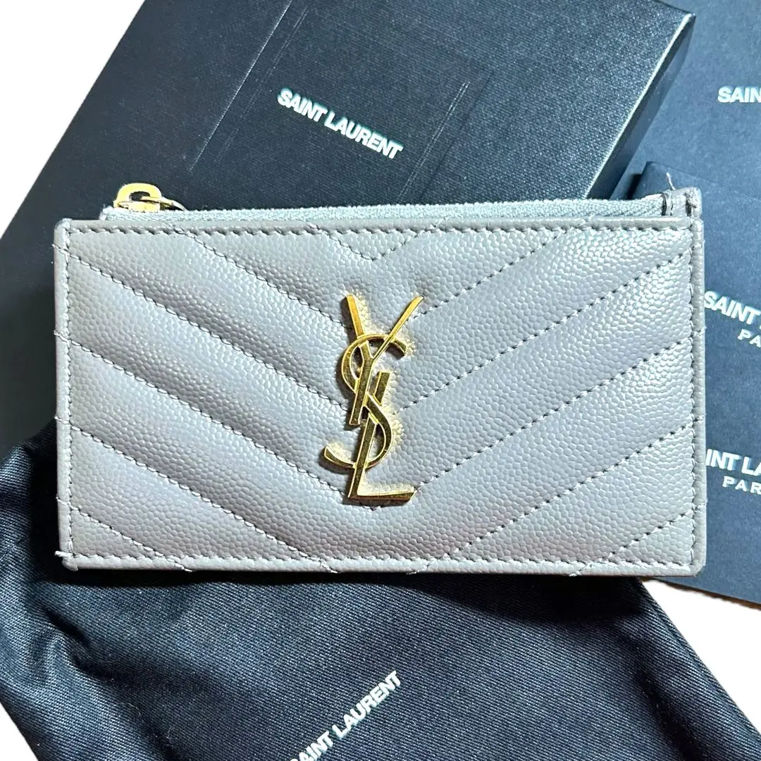 新品未使用✨SAINT LAURENT フラグメントケース　レザー　グレー saintla-001_01.jpg