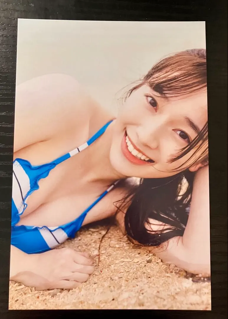 Thumbnail of Reina Moriya Photo Album Included Postcard