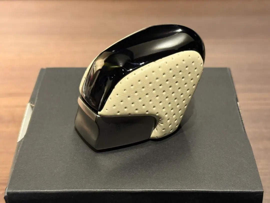 超激レア レクサス LEXUS テディベア ツナギ 新品 非売品 入手困難品 レクサス(純正) 非売品 ホワイトベア🐻18周年記念バージョン の