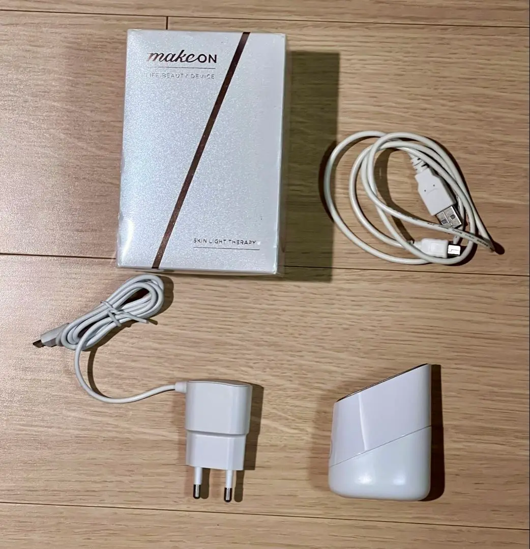 Thumbnail of 【Excellent Condition】makeON SKIN LIGHT THERAPY Facial Device