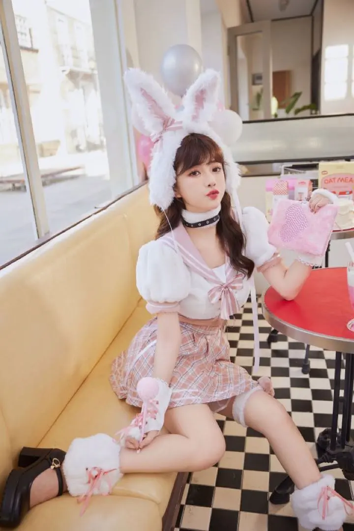 夢幻兔兔偶像水手服【瑪莉月亮】 的縮圖