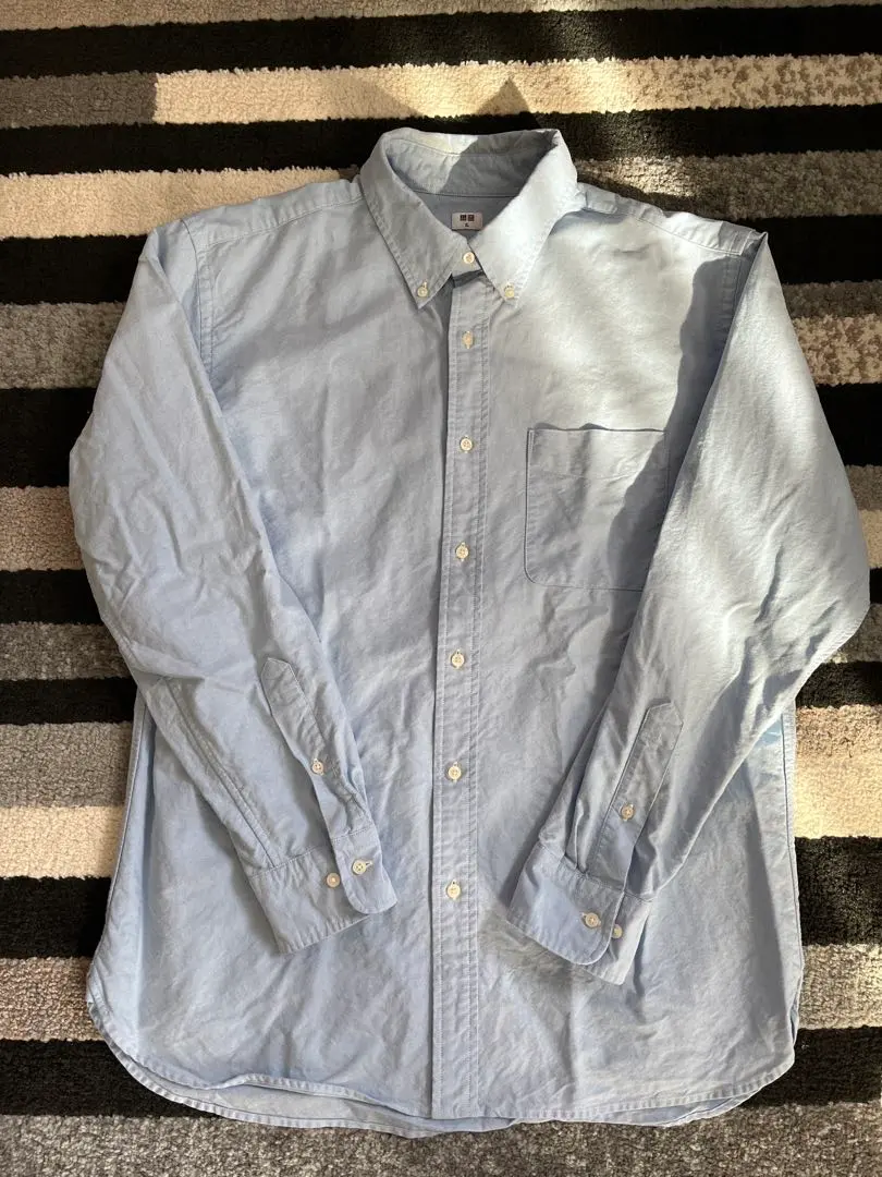Thumbnail of UNIQLO Oxford Shirt, Size XL
