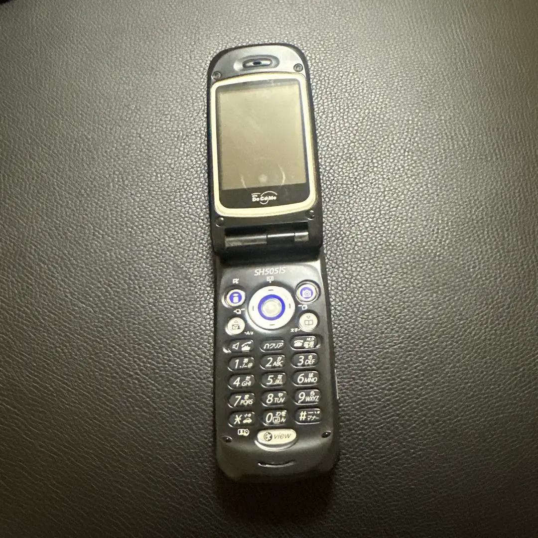 超美品 レア ドコモ SH505iS シルバー silver ガラケー 携帯 ドコモ docomo SH505i シルバー silver ガラケー 携帯 - メルカリ