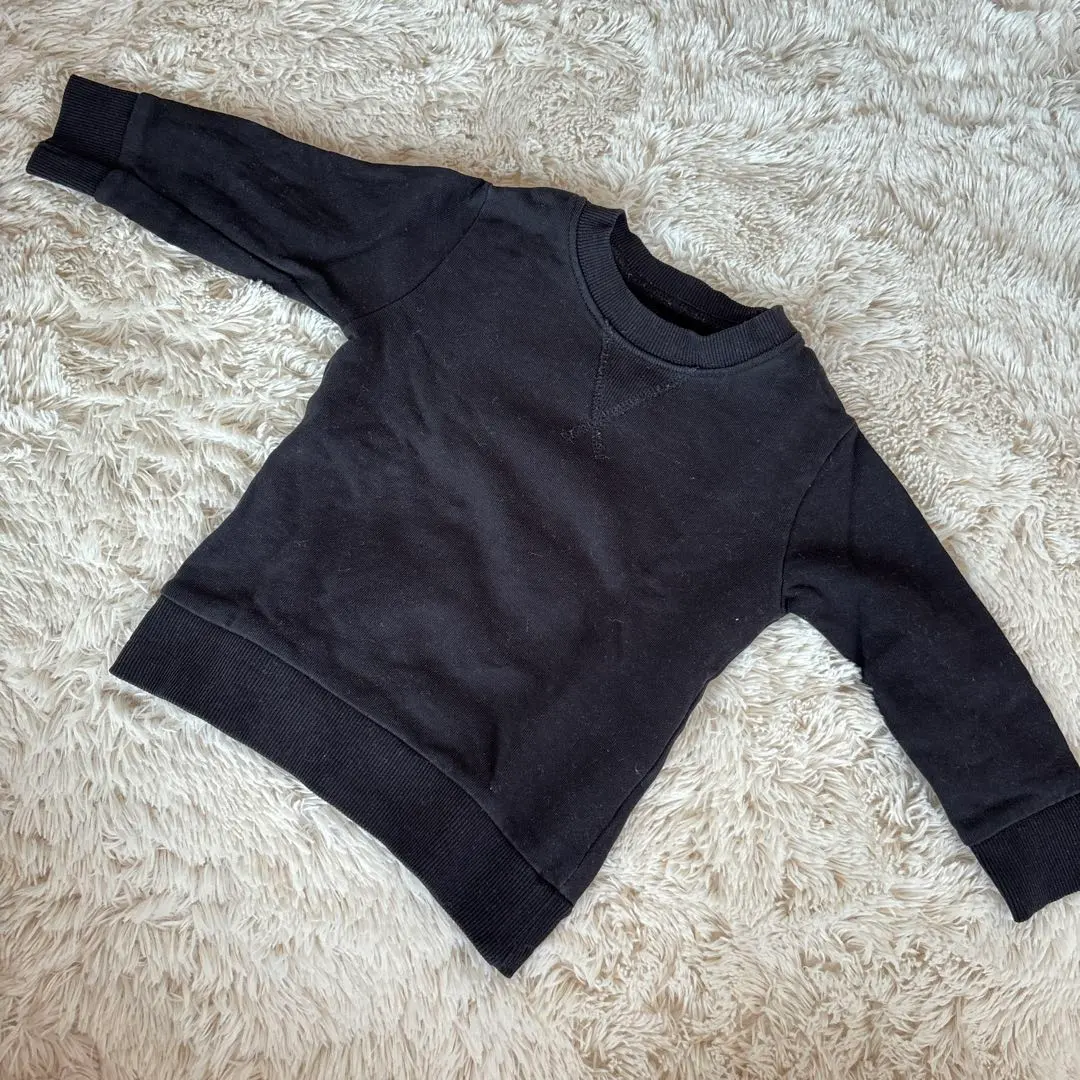 Thumbnail of Black sweatshirt