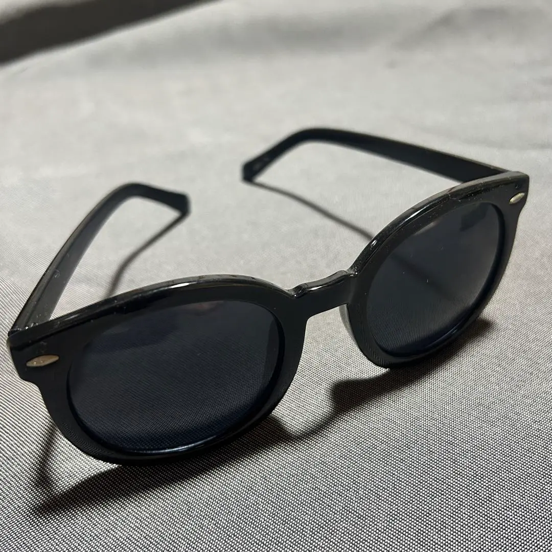 Thumbnail of Sunglasses, Black ✴︎