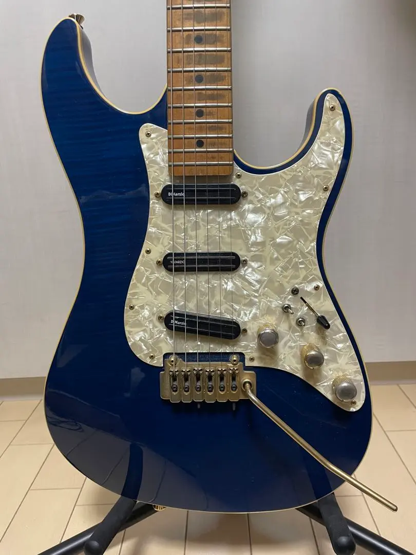 人気新品 メンテ済】MODエレキギター ブラスブロックストラトタイプ虎杢Ibanez ギター