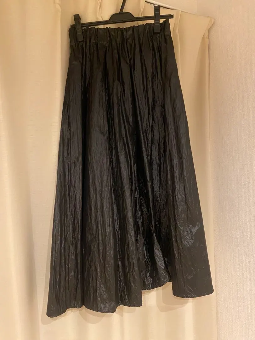 Thumbnail of Black pleated long skirt