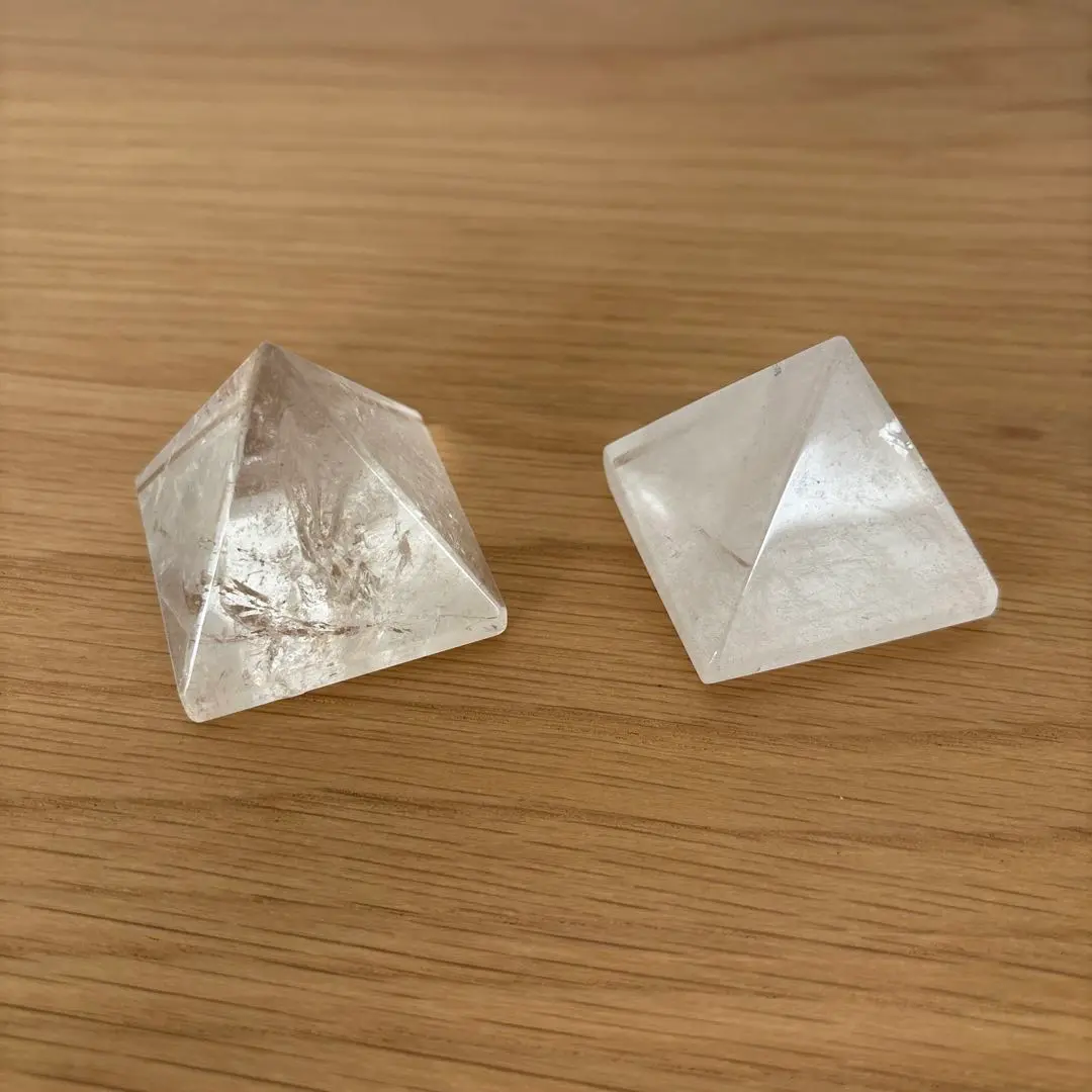 吉岡純子さん　ピラミッド水晶　クリスタル　美品 2025年最新】吉岡純子 水晶の人気アイテム - メルカリ