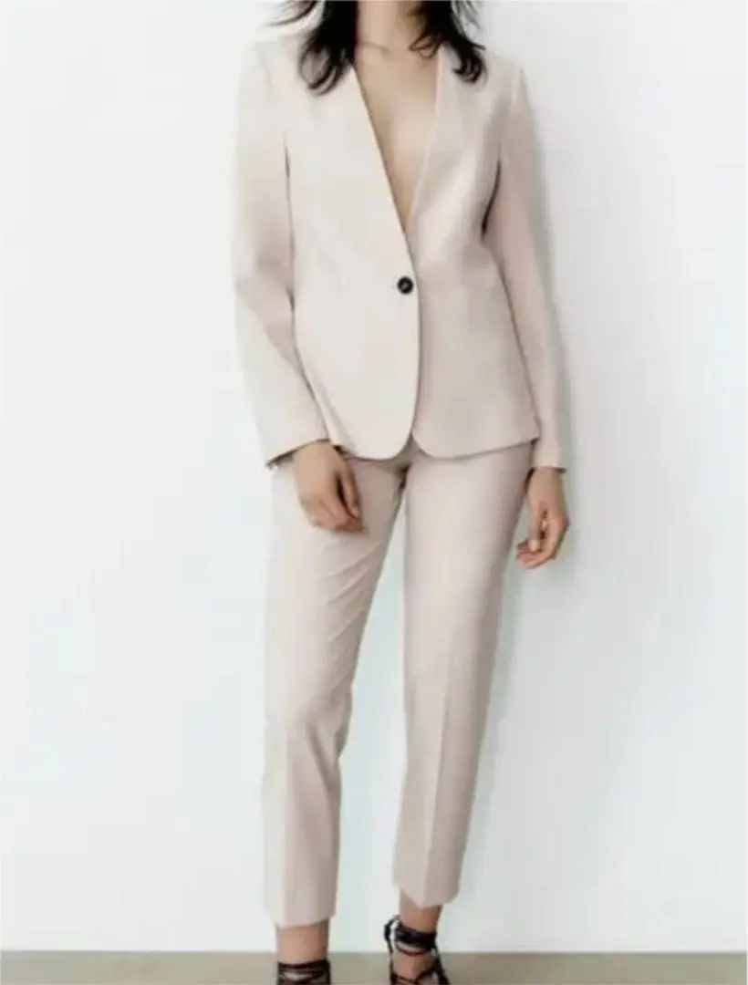 2025年最新】ZARA 季節感：春 レディース ビジネス パンツスーツ