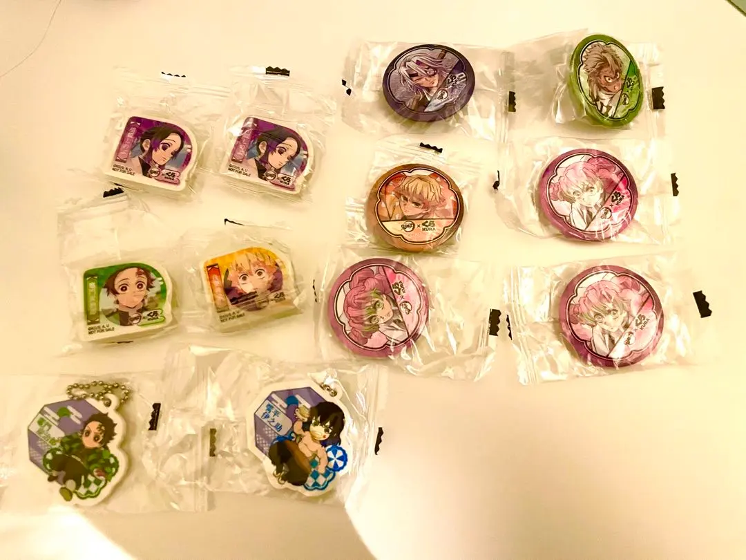 鬼滅之刃 藏壽司合作 橡皮擦 壓克力吊飾 徽章 的縮圖