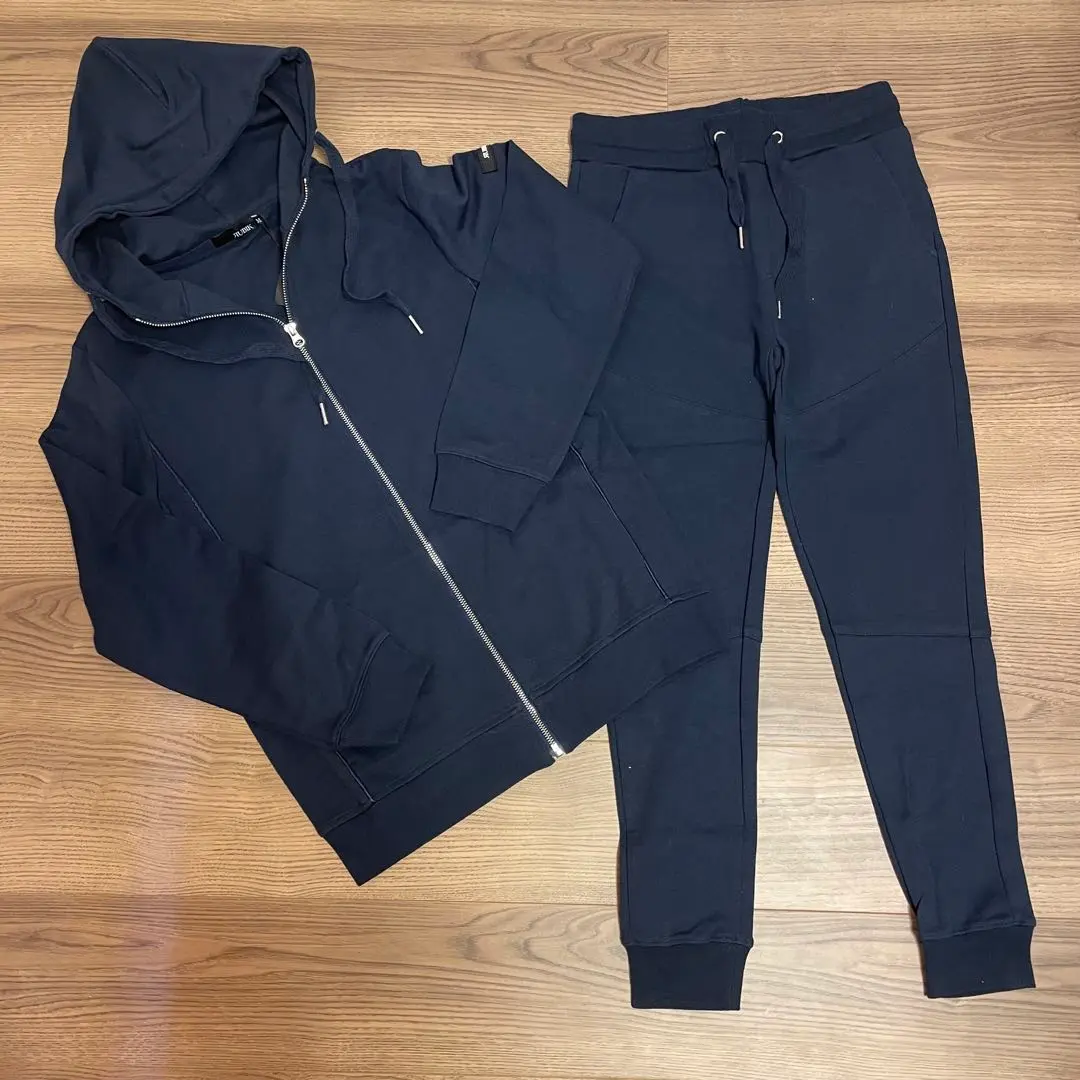 Thumbnail of New with tags Sweatshirt Set-up, Size M